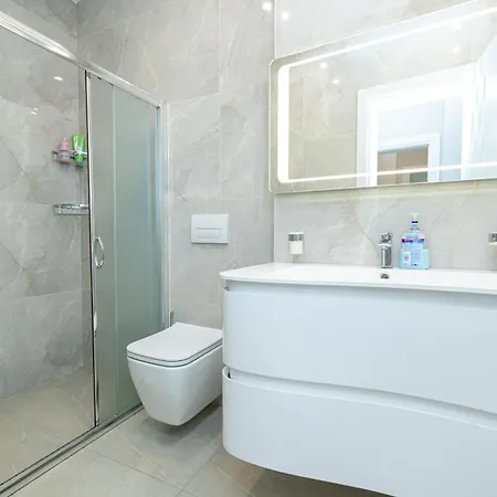 Adams Apartman