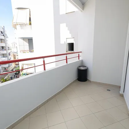 Adams Apartman *
